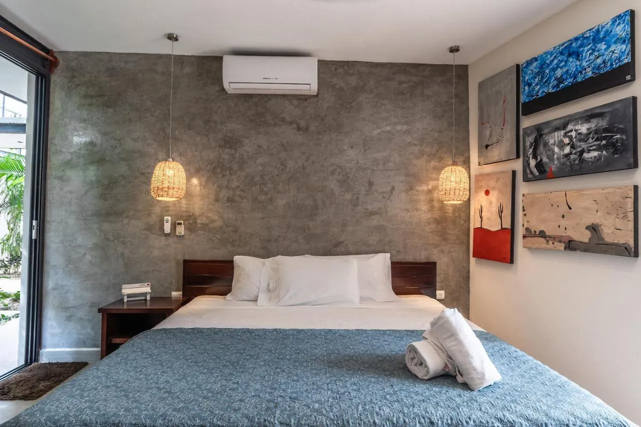 Loft Laurel Plunge Pool , Wifi, A/C, Parking Apartment Tulum Mexico